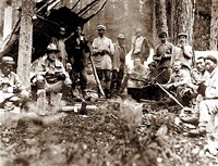 Экспедиция. Арсеньев второй слева. 1927