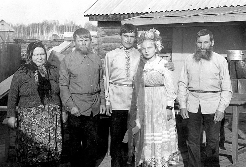 Свадьба Домны – дочери Ефима и Федосьи Басаргиных. п. Березовый, Хабаровский край. 1970-е