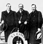 С.А. Леваневский,  Г.А. Ушаков,  М.Т. Слепнев на Аляске  в 1934 году
