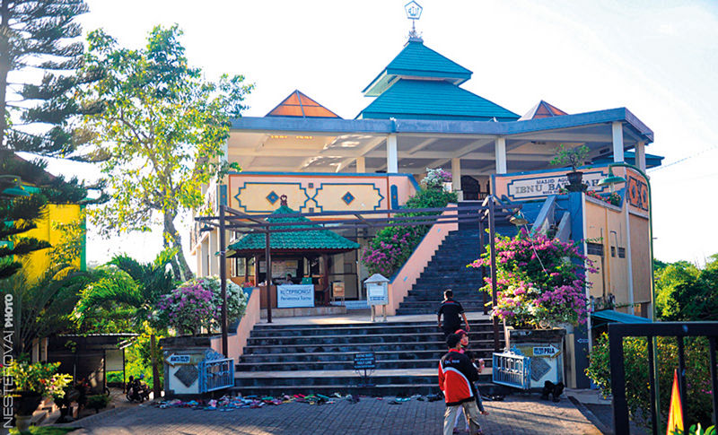 Мечеть на площади Пяти Храмов, о. Бали