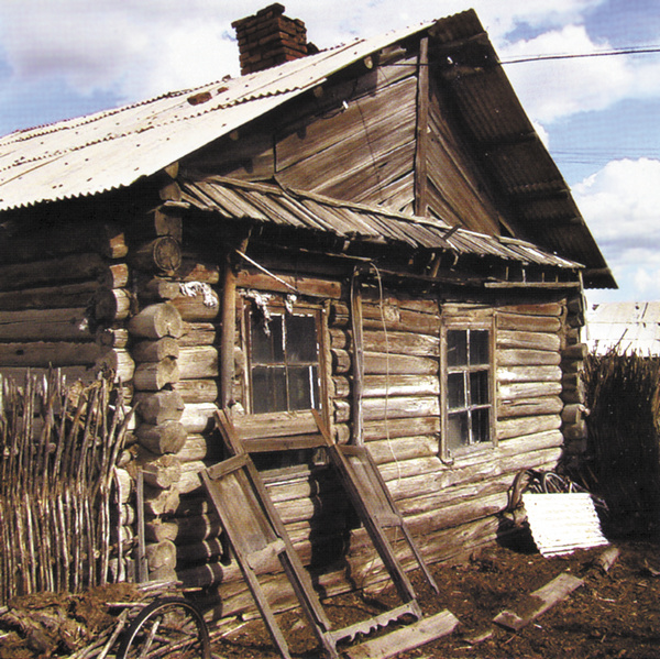 Старый русский дом в п. Сучин (Щучье). 2007