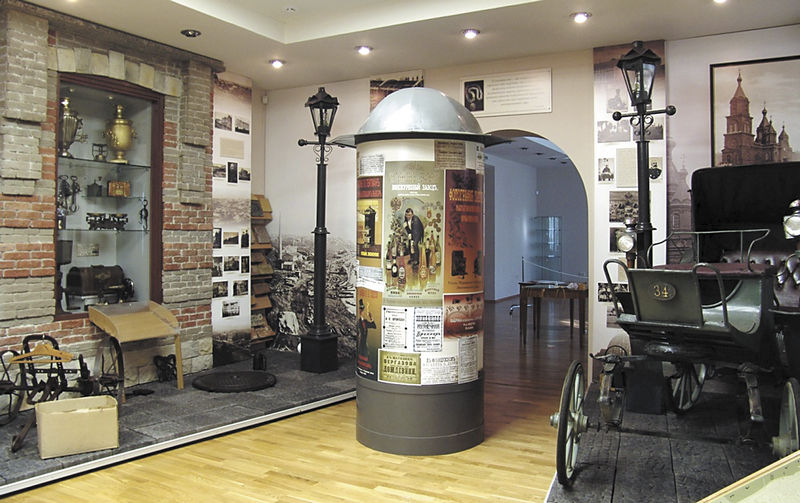 Экспозиция зала Музея истории города Хабаровска.  2014