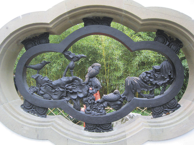 «Окна в сад» на острове озера Сиху. Ханчжоу