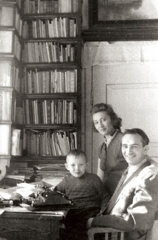 Семья Анатолия Вахова. 1953