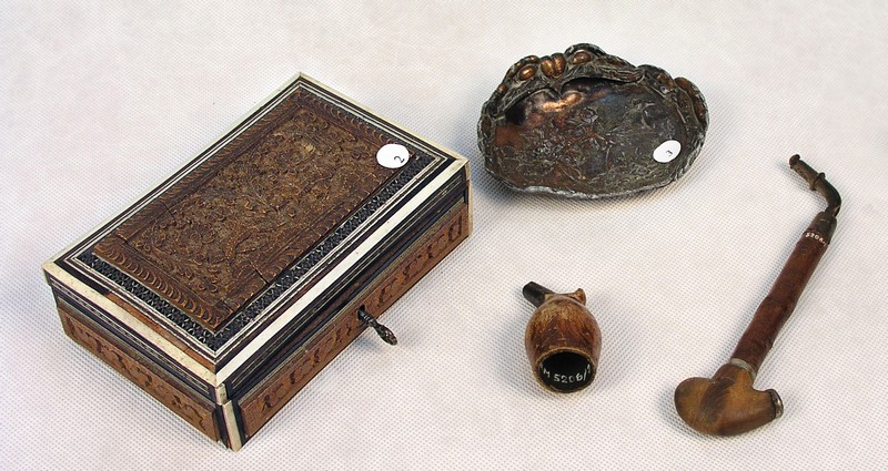Курительные трубки, шкатулка. Областной краеведческий музей ЕАО