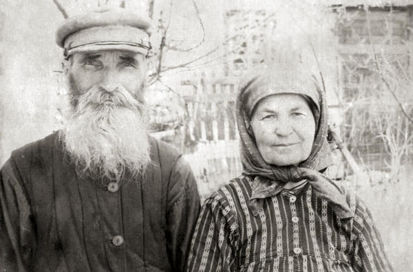 Степан Корнилиевич и Мавра Карповна Ровенко, 1951