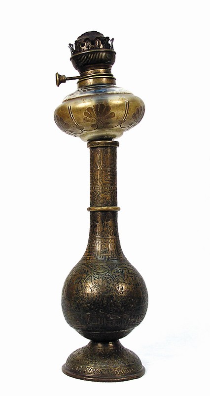 Керосиновая лампа, переделанная Г.И. Радде из кальяна. Областной краеведческий музей ЕАО