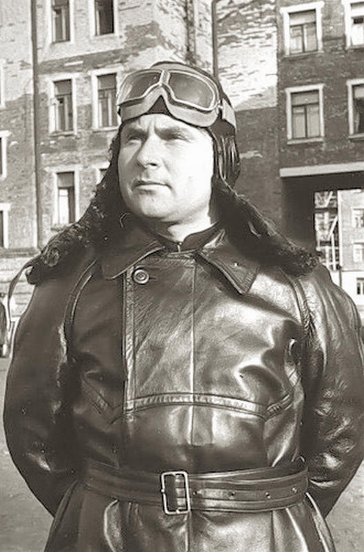 Иван Любимов